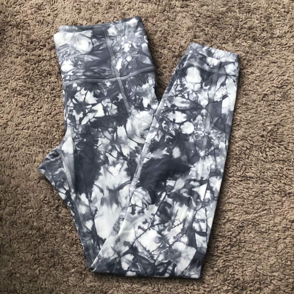 Athleta Tie Dye 7/8 Leggings